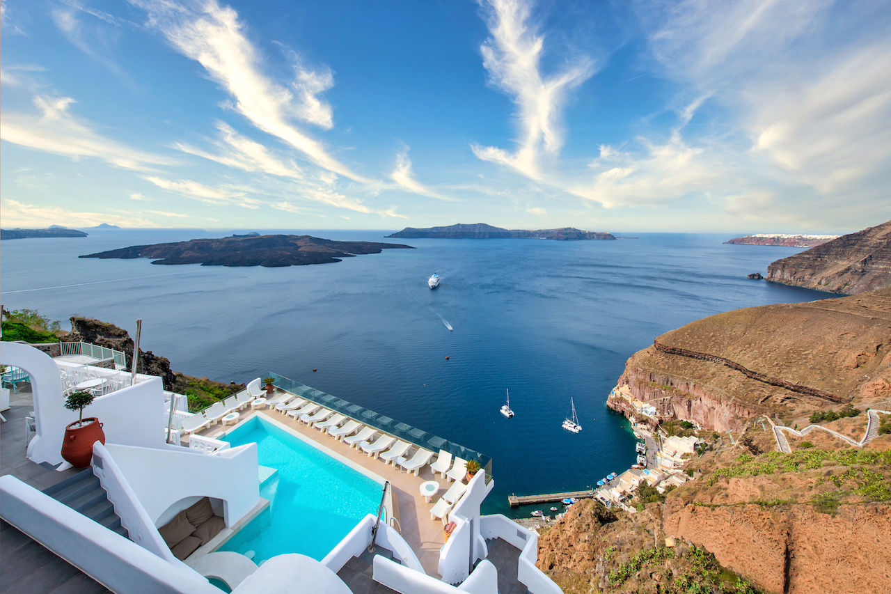 Luxury Santorini accommodation - Master Suite Melanthi | Exclusive Plan